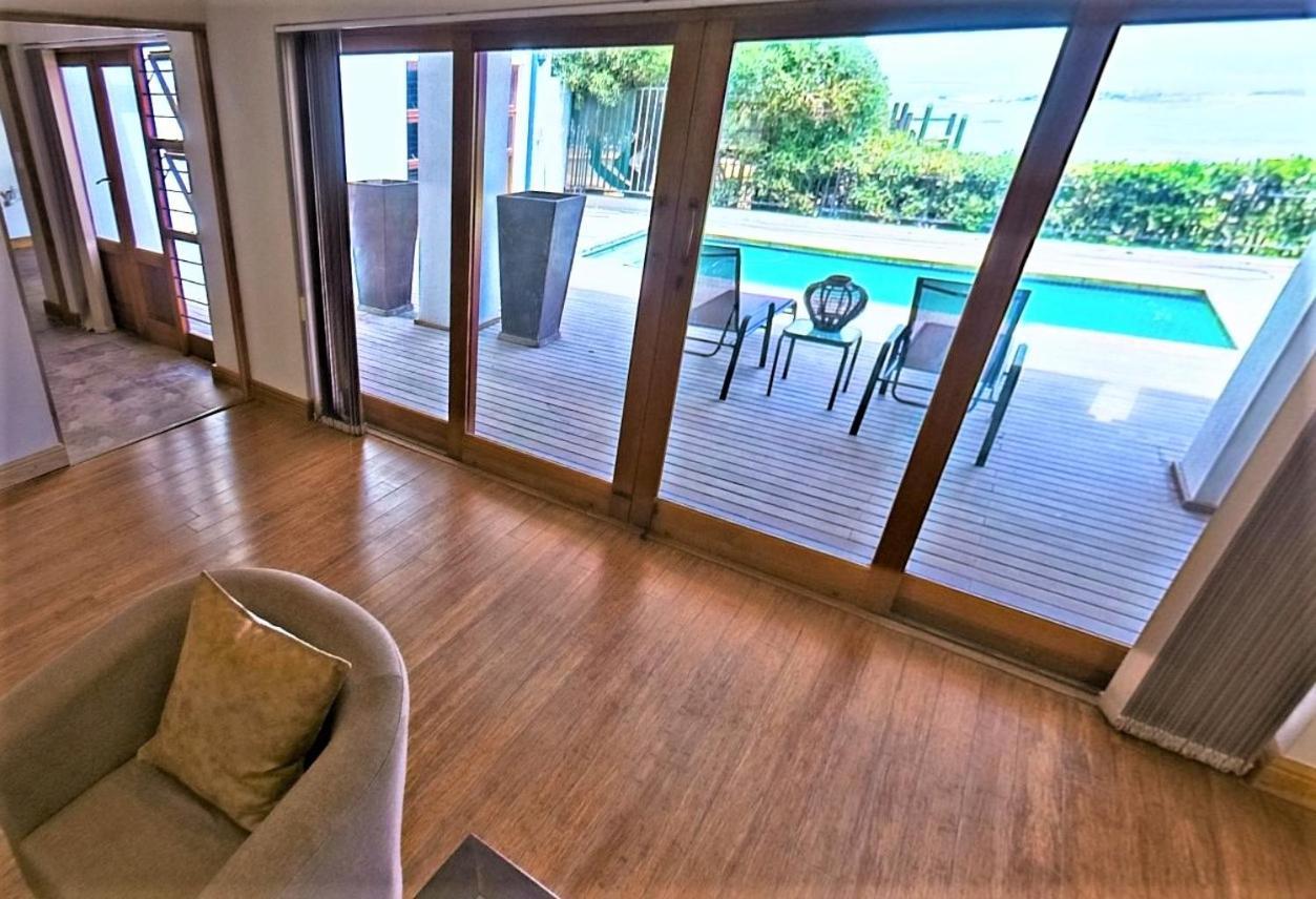 בלוברגסטראנד Blaauw Village Guest House מראה חיצוני תמונה